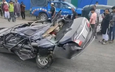 কুমিল্লার পদুয়া বাজারে ভয়াবহ সড়ক দুর্ঘটনা: একই পরিবারের ৪ জনের মৃত্যু